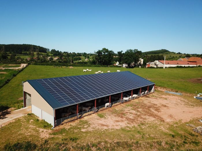 10 ans constructeur bâtiment agricole solaire